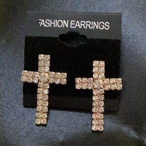 🌺NWT Just Too Amazing Rhinestone Cross Earrings 
Make Perfect Gift 🌺
